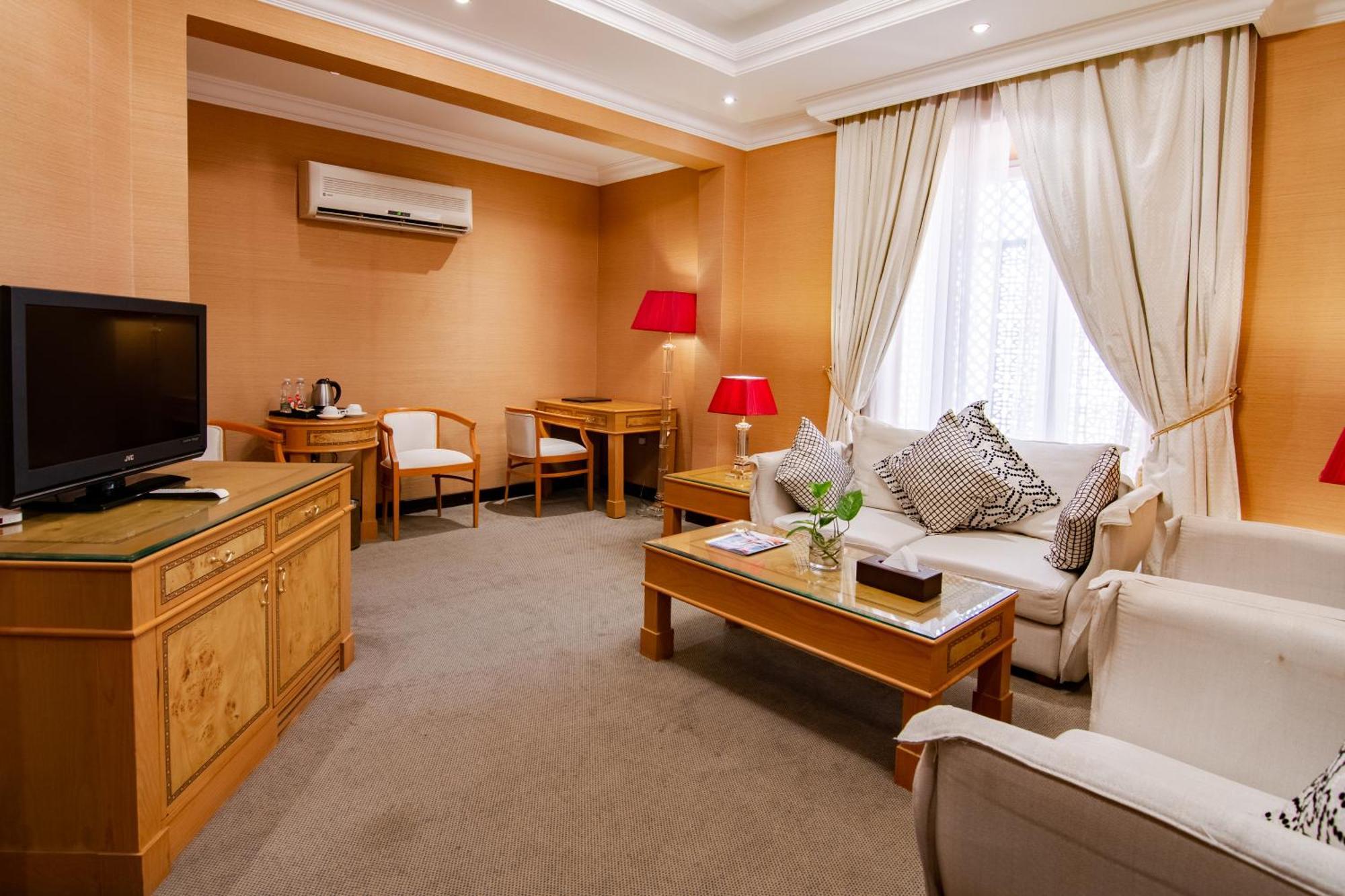 Garden Hotel Muscat By Royal Titan Group Zewnętrze zdjęcie
